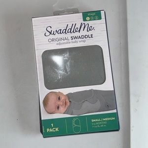 SwaddleMe